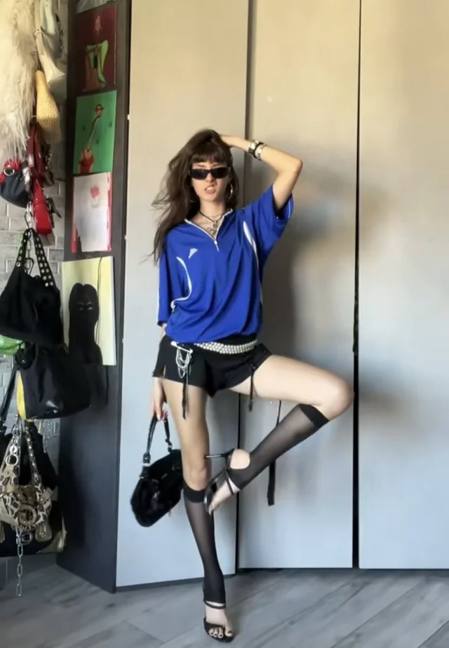 ชุดแต่งกาย