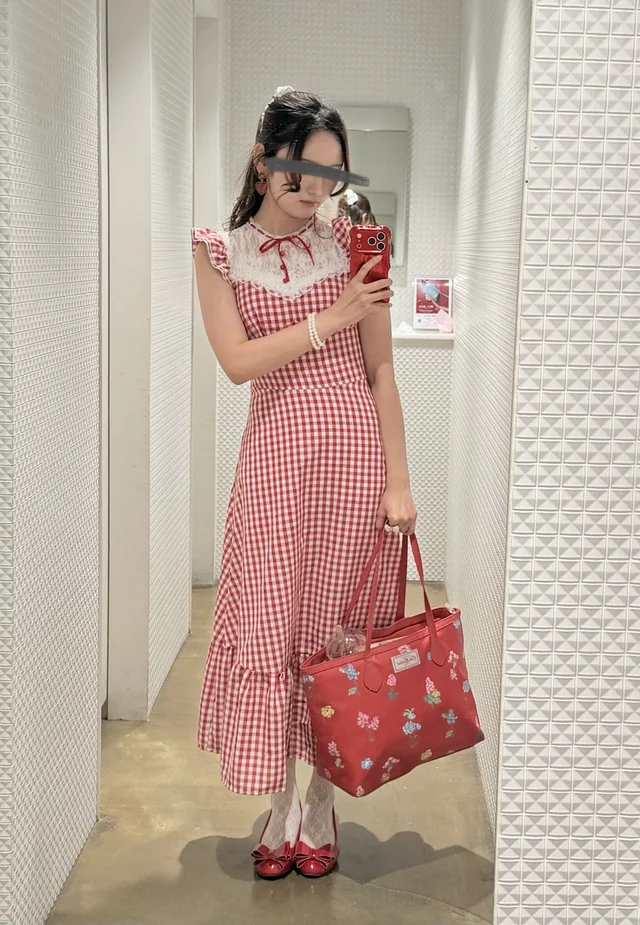 ชุดแต่งกาย