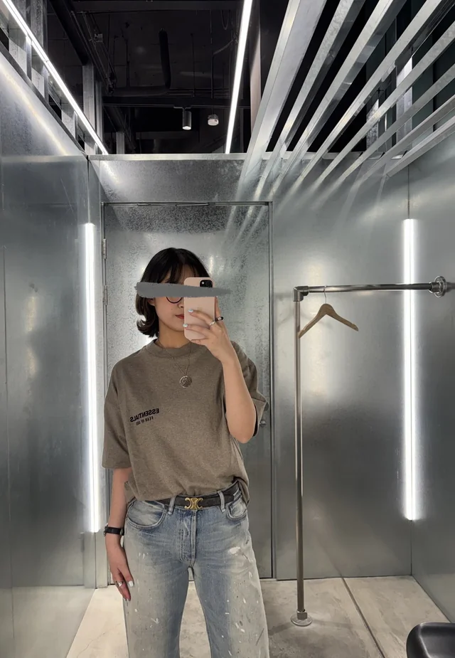ชุดแต่งกาย