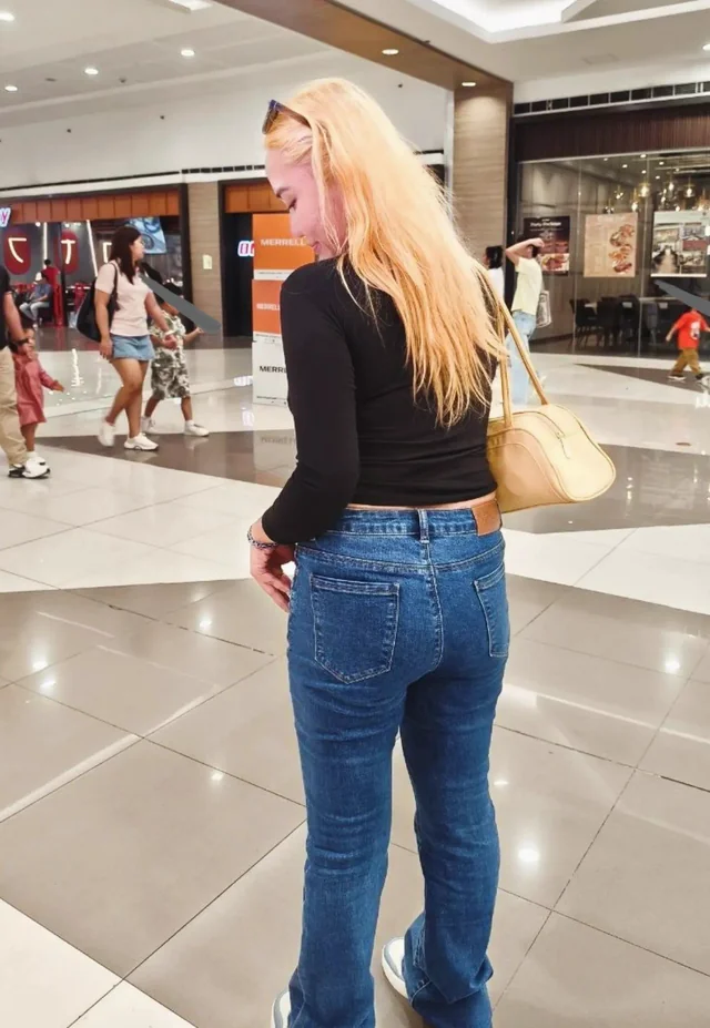 ชุดแต่งกาย