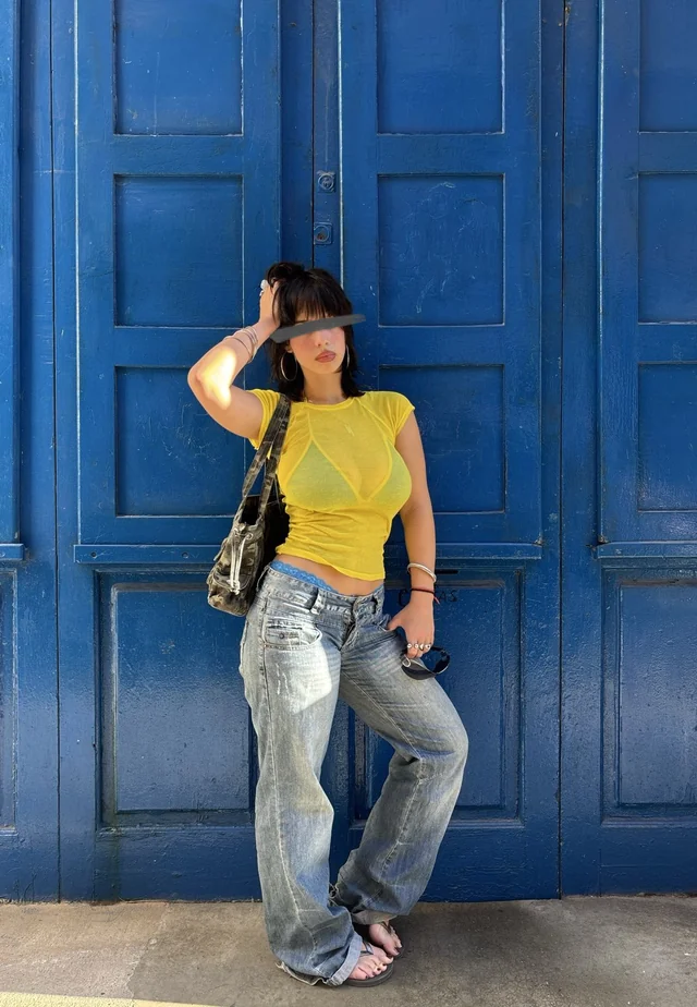ชุดแต่งกาย